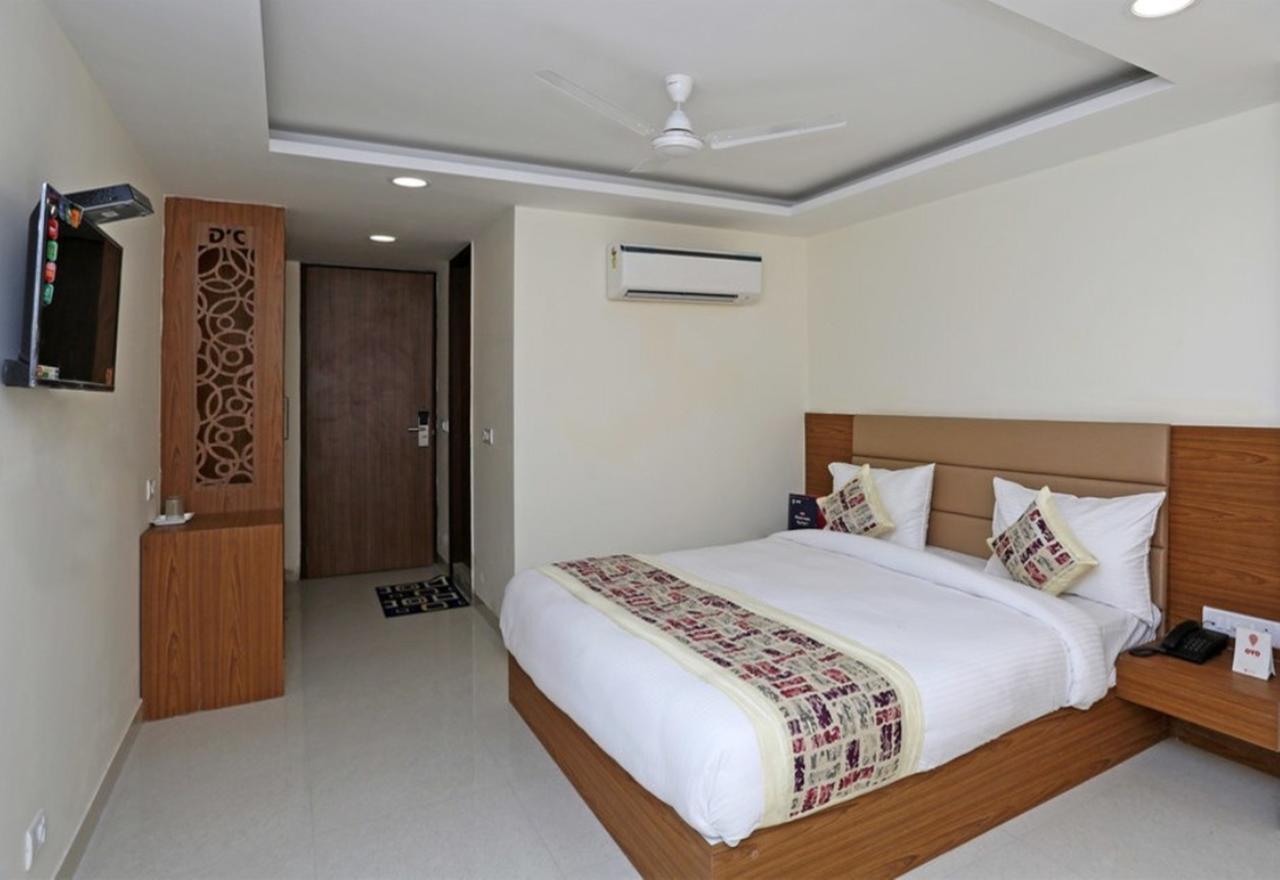 Hotel Airport D'Capitol New Delhi Bagian luar foto