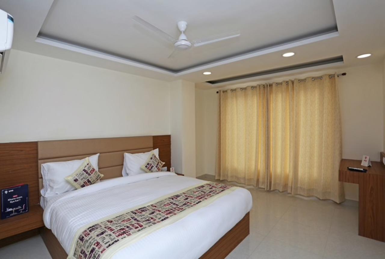 Hotel Airport D'Capitol New Delhi Bagian luar foto