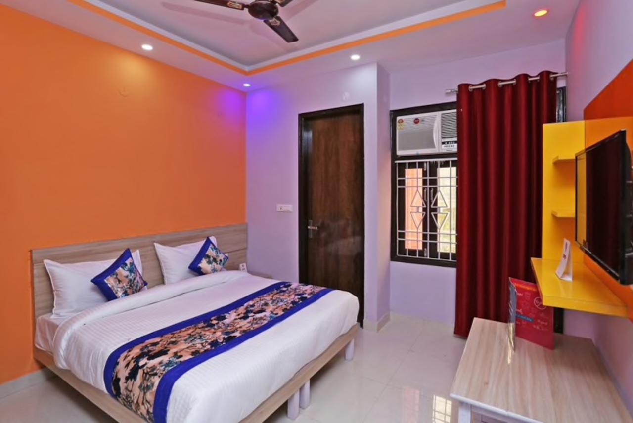 Hotel Airport D'Capitol New Delhi Bagian luar foto