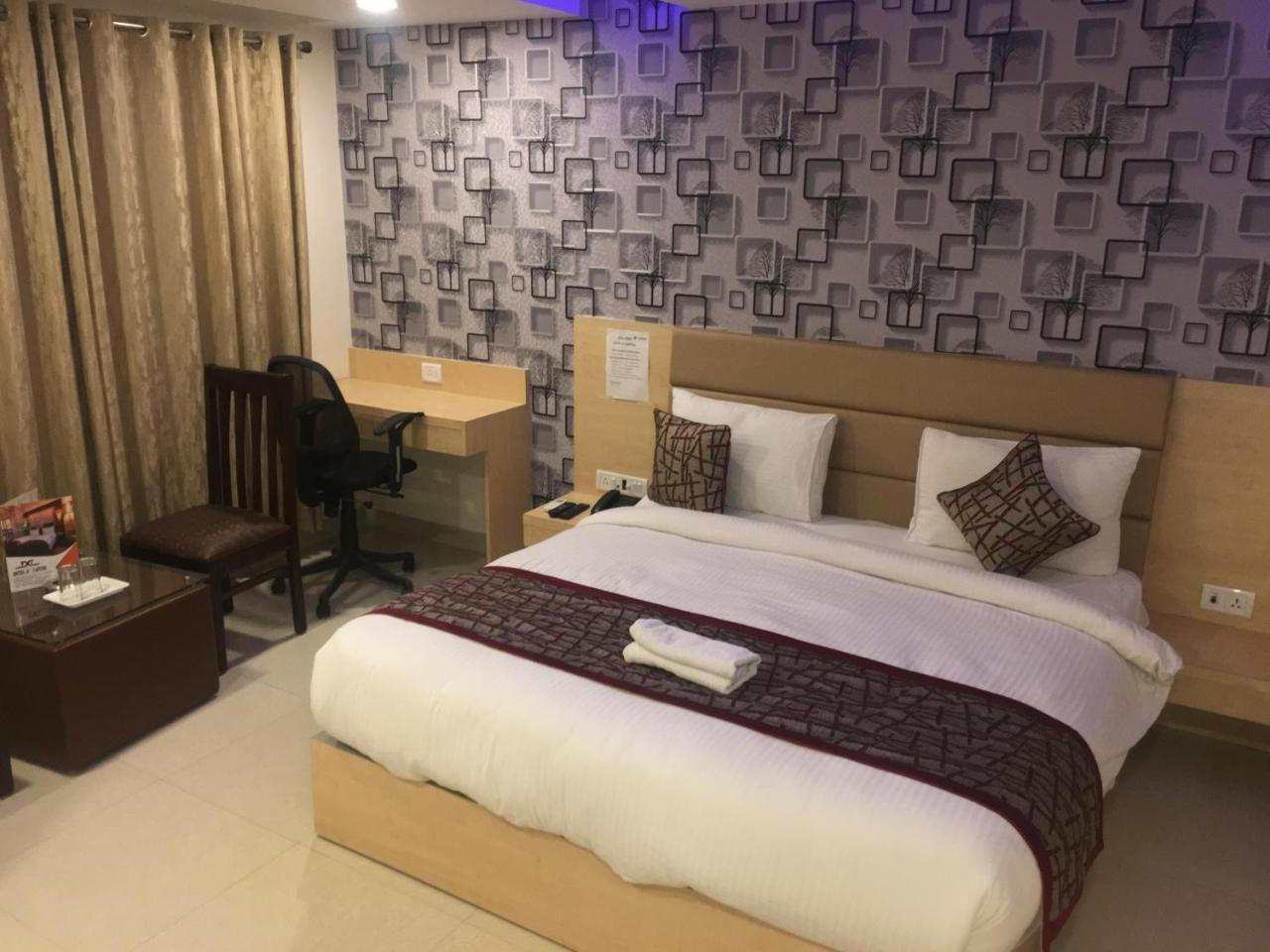 Hotel Airport D'Capitol New Delhi Bagian luar foto